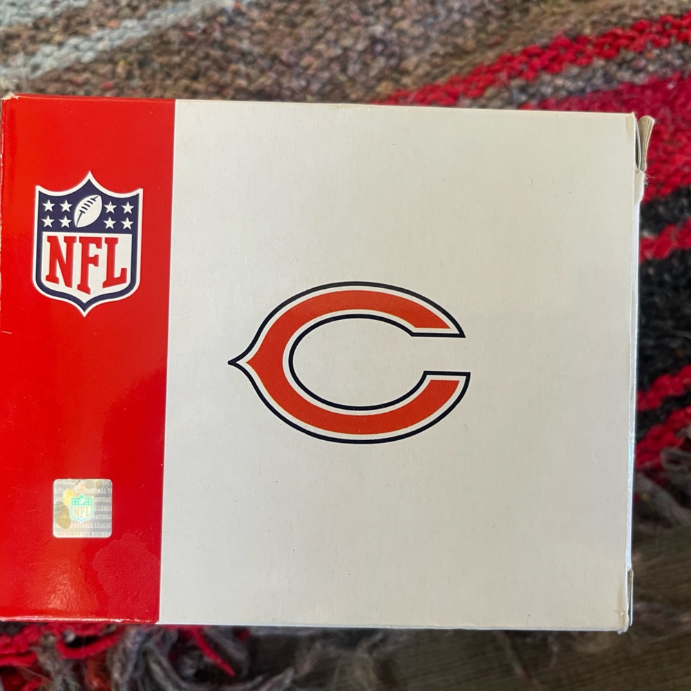 Chicago Bears Silver and Pink Women's Watch - Picture 3 of 4